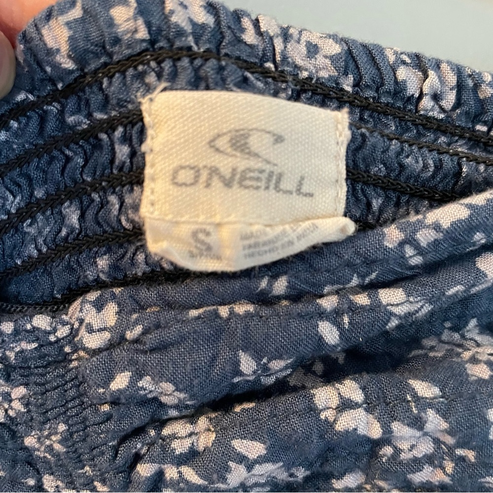 O'Neill | Blue and White Ruched Strapless Floral Sundress | Size Small - Picture 11 of 12
